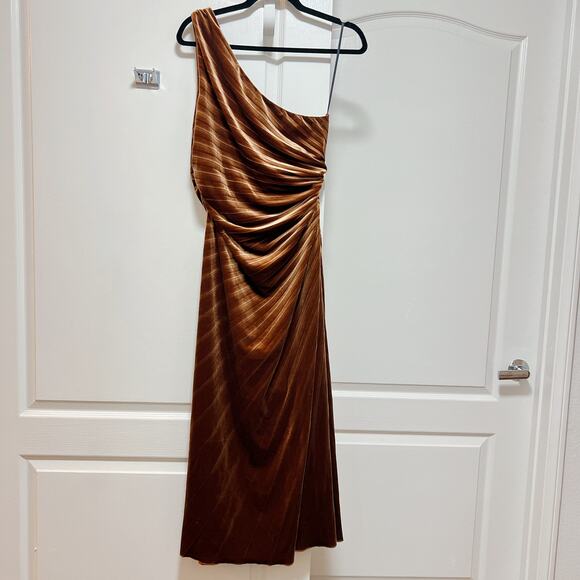 Delfi One Shoulder Velvet Pleated Brown A-Line Lea Dress - Picture 6 of 9
